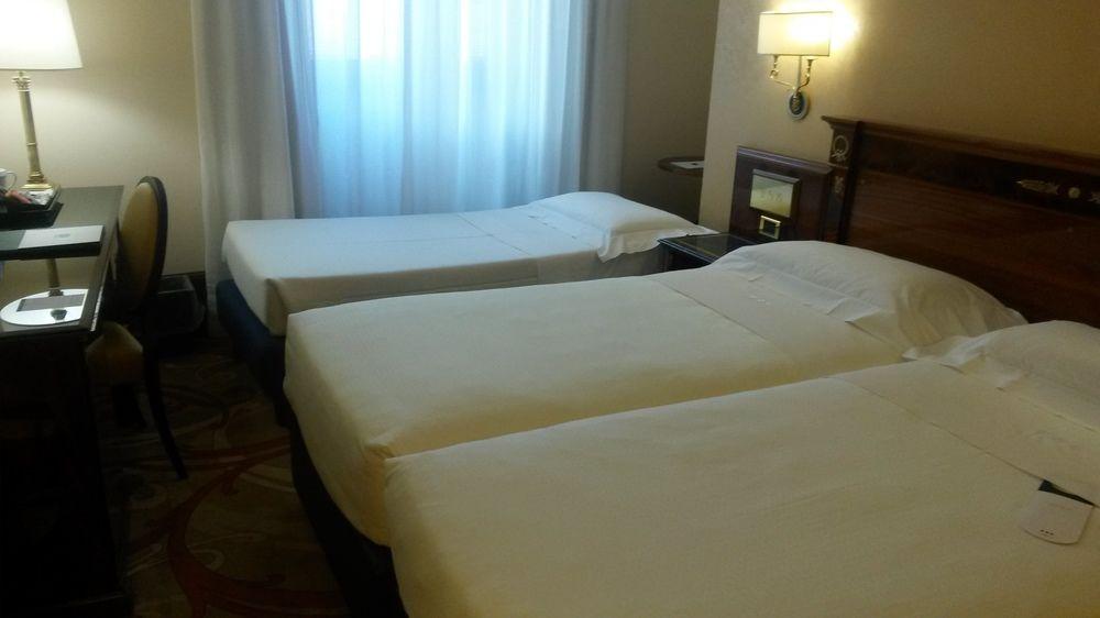 Una Hotels Scandinavia Milano Luaran gambar