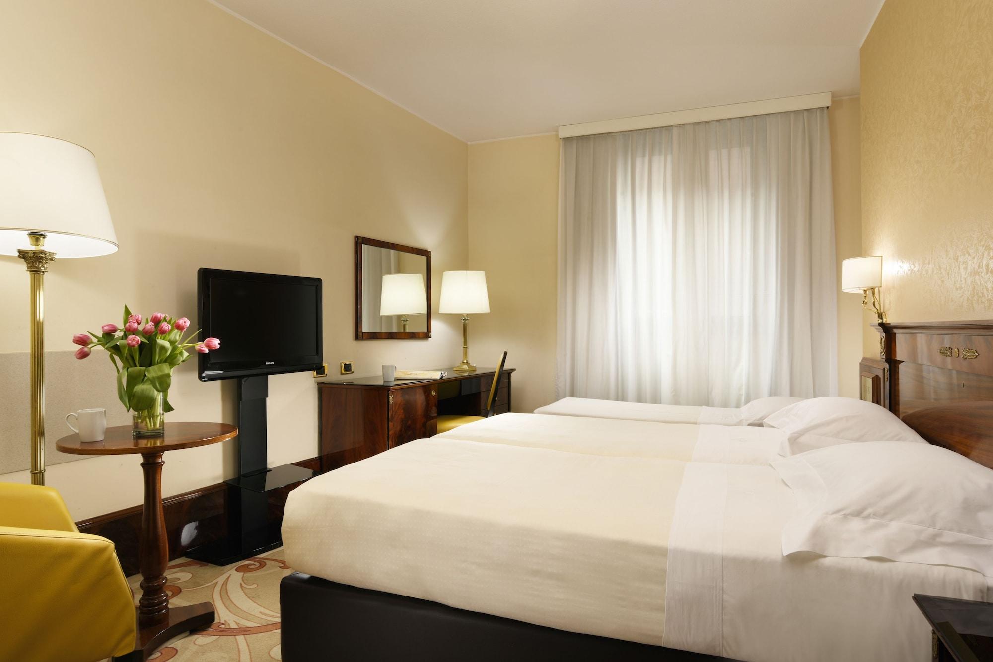 Una Hotels Scandinavia Milano Luaran gambar