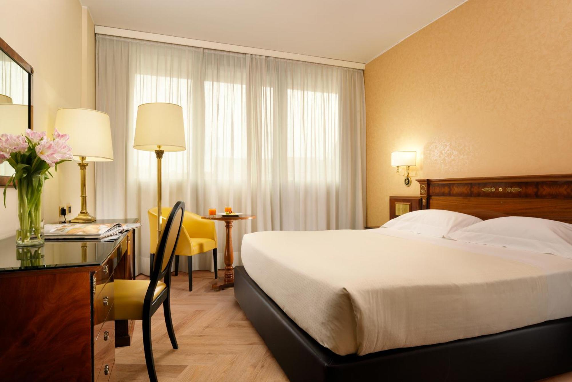 Una Hotels Scandinavia Milano Luaran gambar