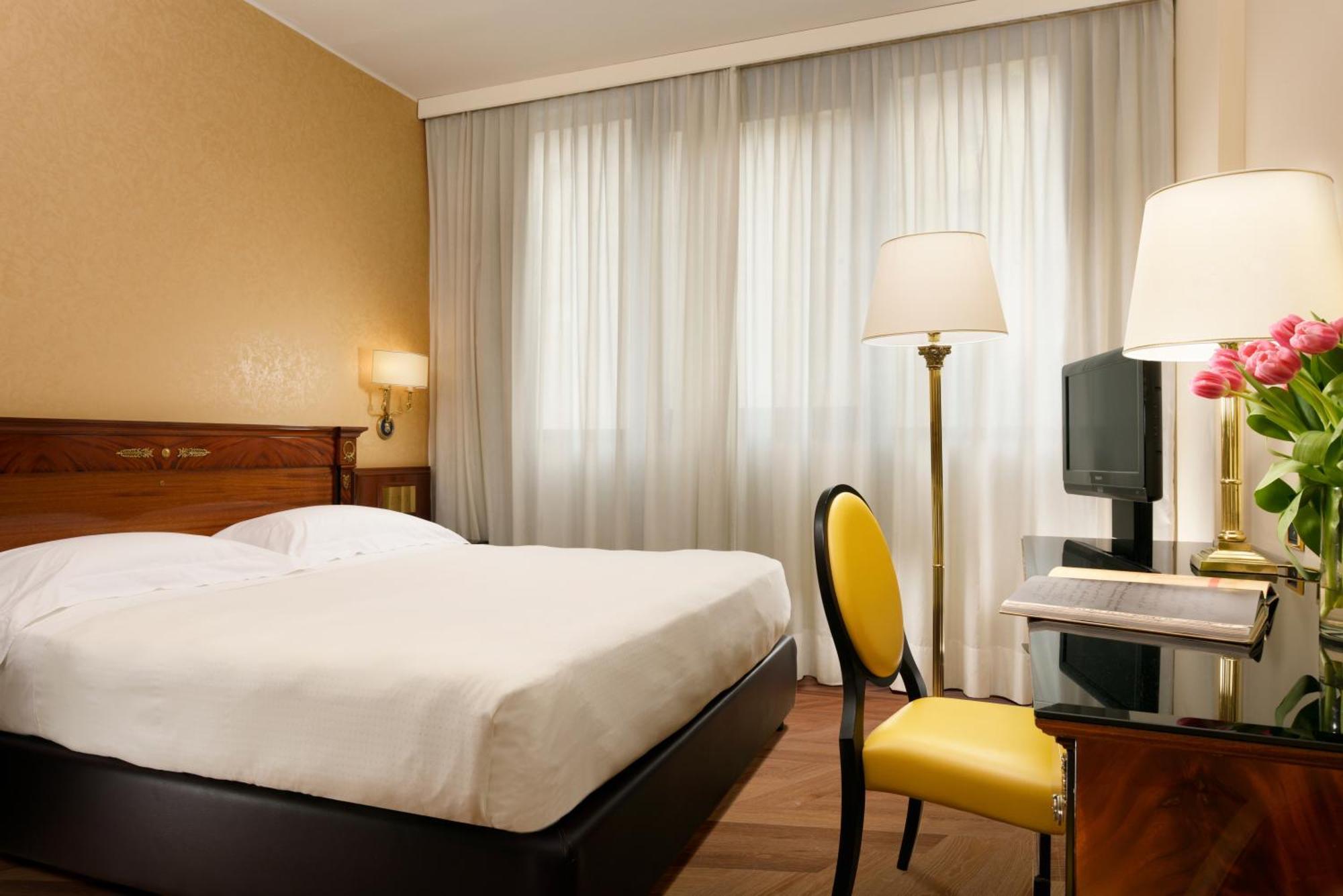 Una Hotels Scandinavia Milano Luaran gambar