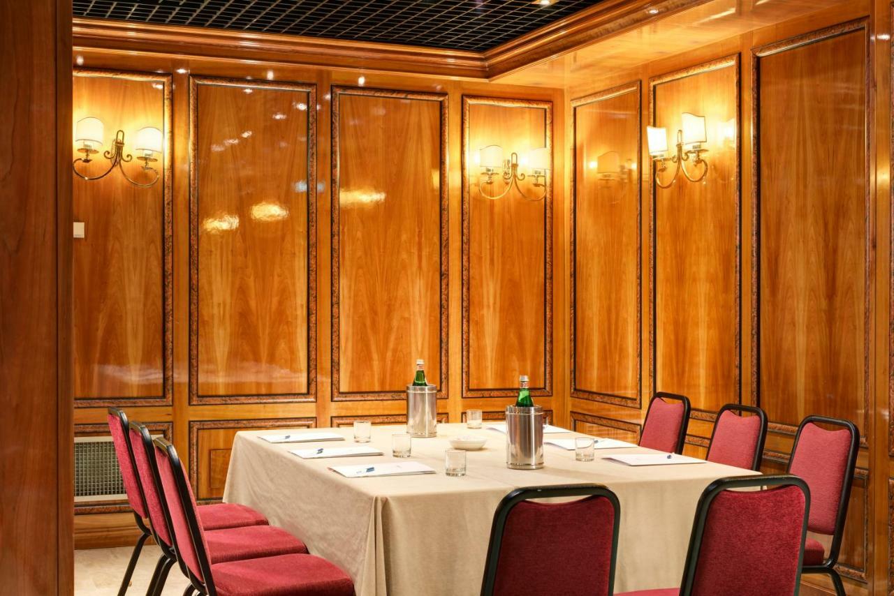 Una Hotels Scandinavia Milano Luaran gambar